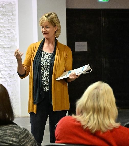 Komm, halte mir einen Monolog - Werkschau der Donnerstags-Theatergruppe - Kerstin Müller-Römer